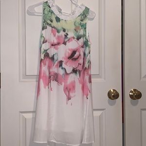 Sleeveless dress